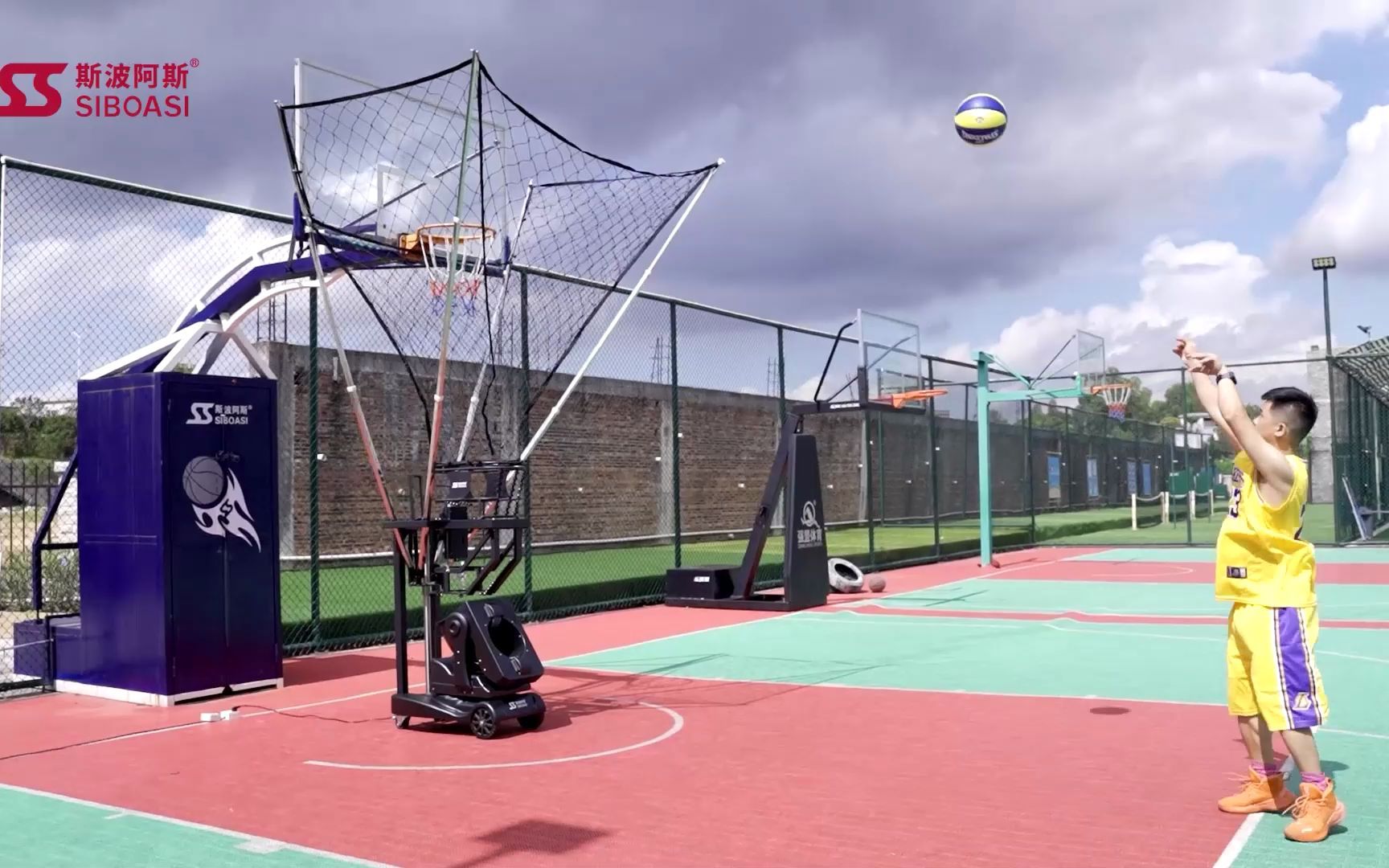 包含运动装备创新,智能篮球实现数据跟踪与分析的词条 包含运动装备创新,智能篮球实现数据跟踪与分析的词条