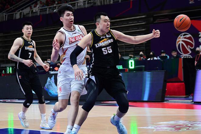 米兰体育入口-高手过招：联盟中顶尖球员的技艺比拼的简单介绍