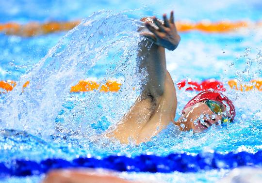 米兰体育app入口-池中激战—现代水上拔河比赛热潮来袭的简单介绍