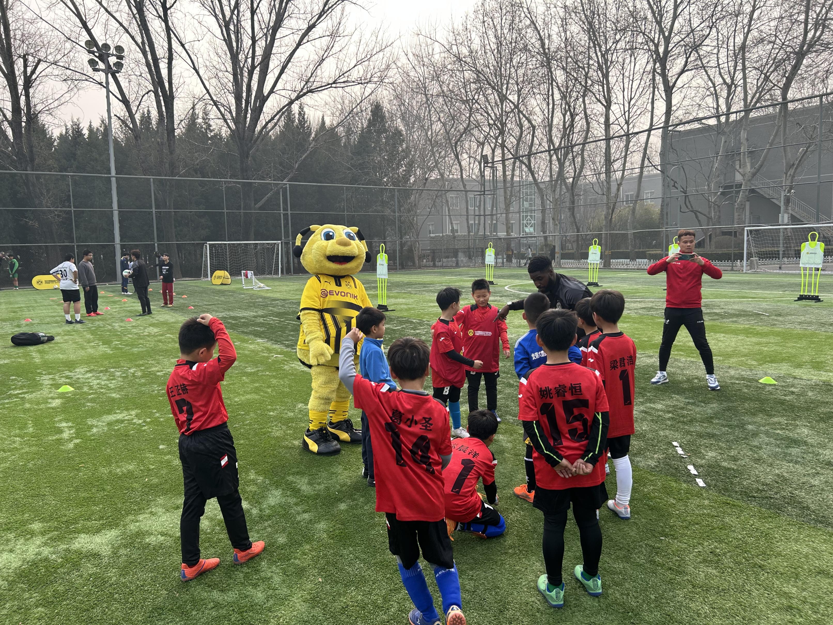 德甲球队全球青训合作更上新台阶 德甲球队全球青训合作更上新台阶